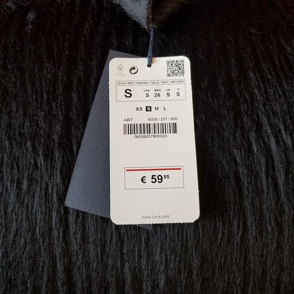 ZARA BLACK FAUX FUR SWEATER - Picture 2 of 4